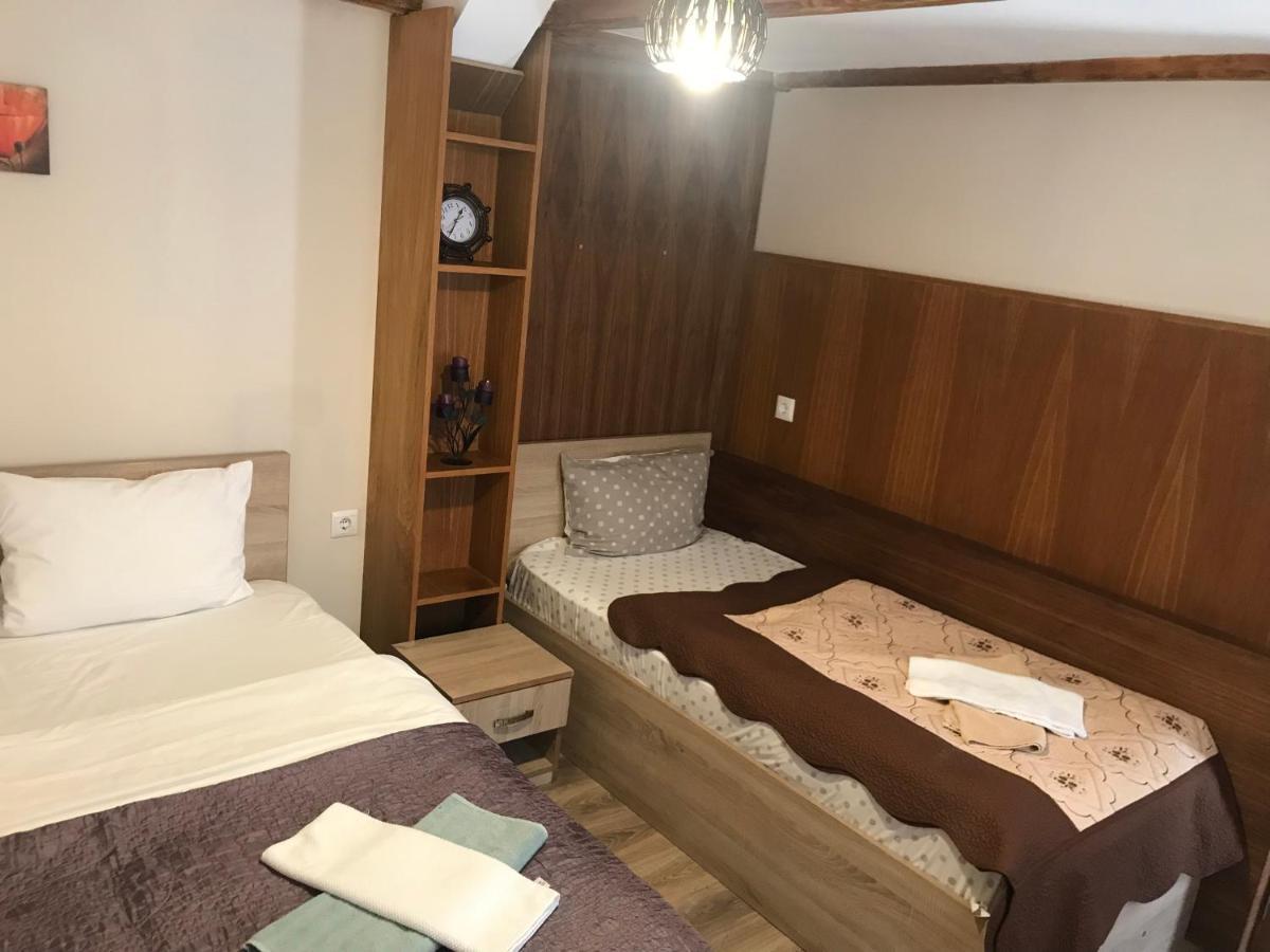 Pensiunea Haiduc Sacele Brasov Екстер'єр фото
